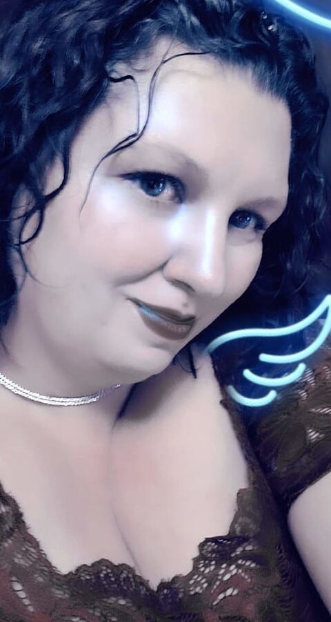Weekly roundup bored housewife milf