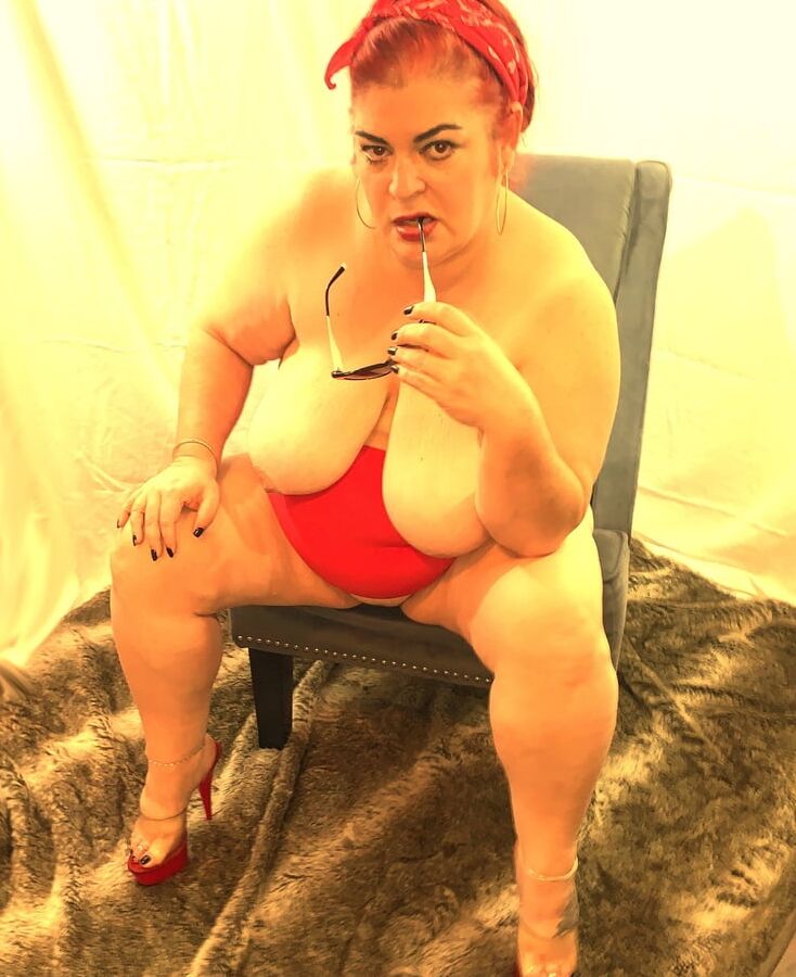 Queen of Spades Hotwife Pinup Girl