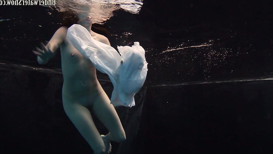Andrejka 3 UnderWaterShow