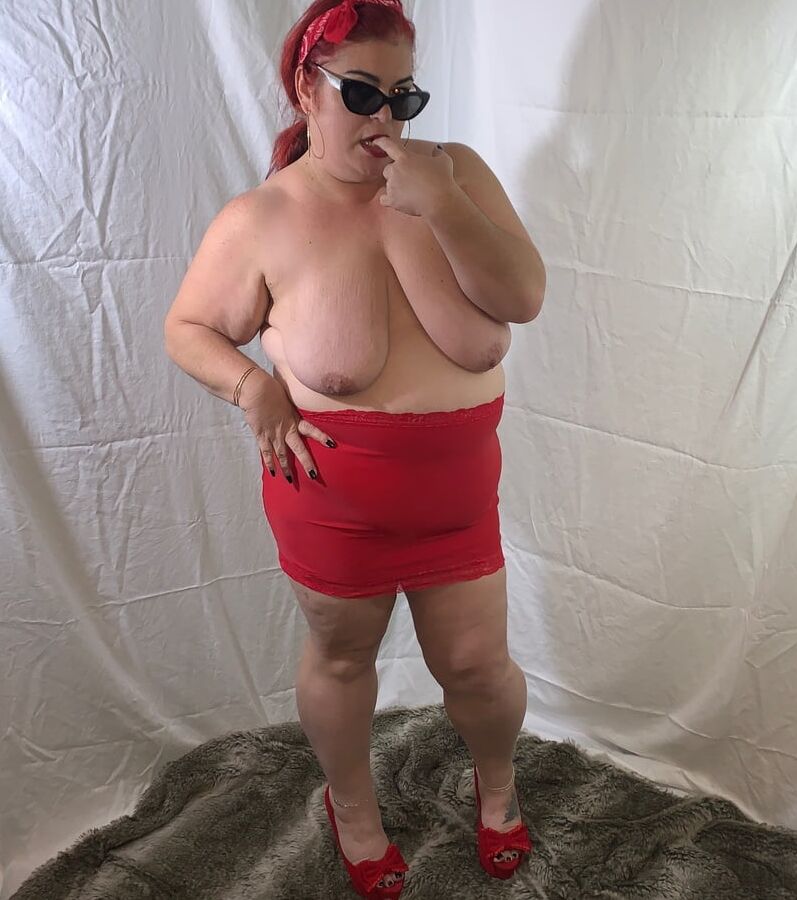 Queen of Spades Hotwife Pinup Girl