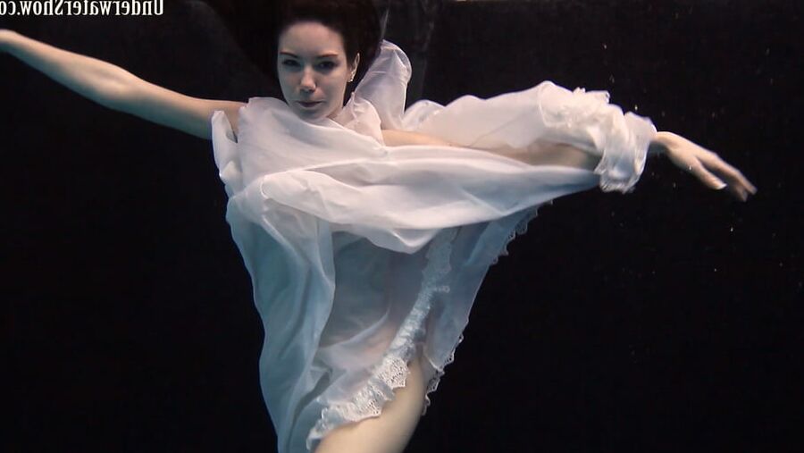 Andrejka 3 UnderWaterShow