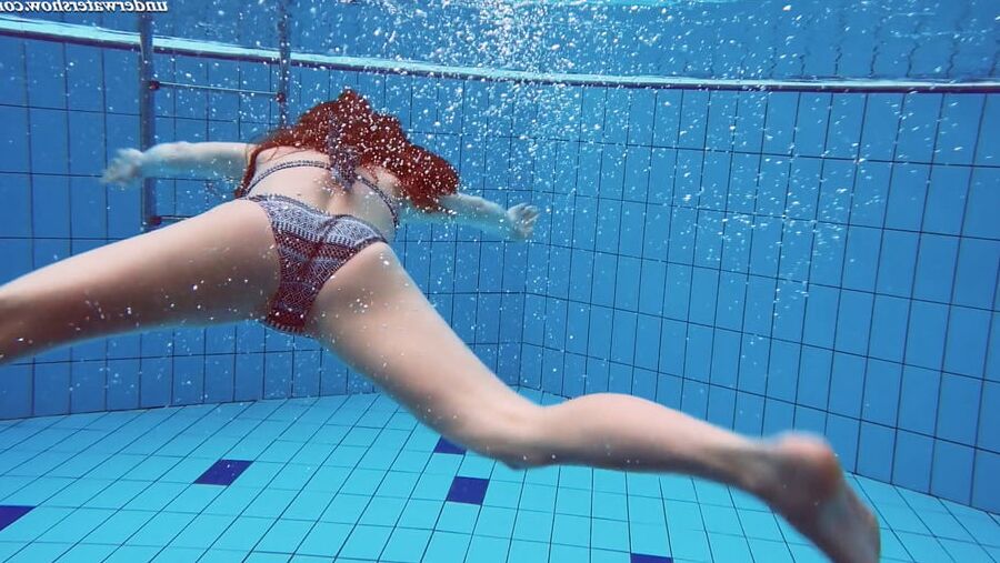 Liza Bubarek 1 UnderWaterShow