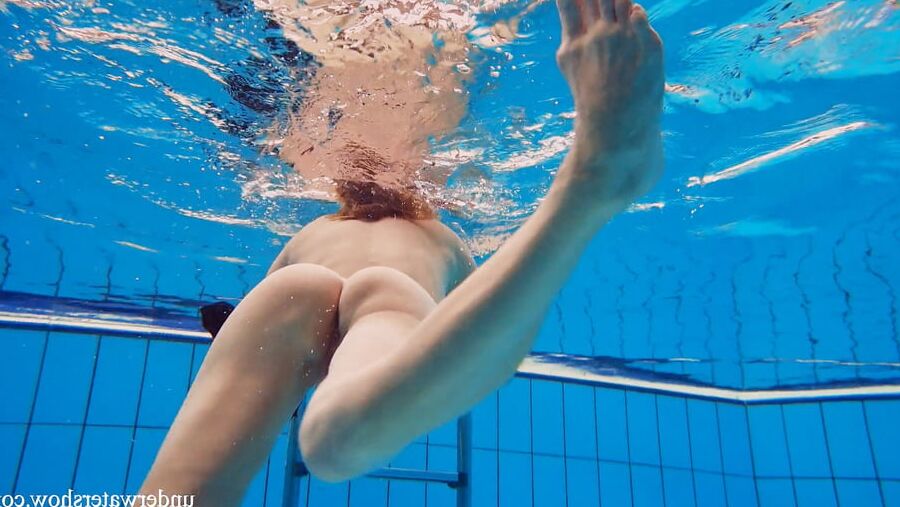 Avenna 1 UnderWaterShow