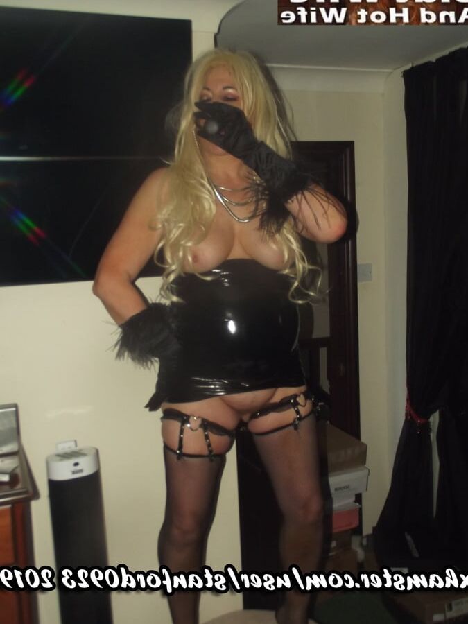 SLUT WIFE HOT WIFE