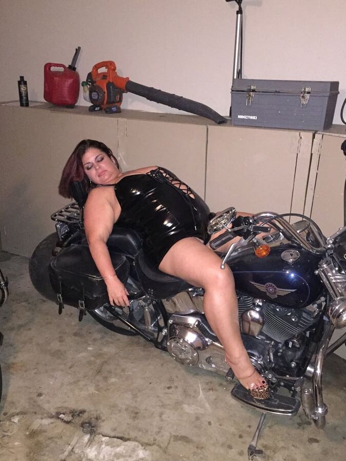 Hotwife for Biker BBC