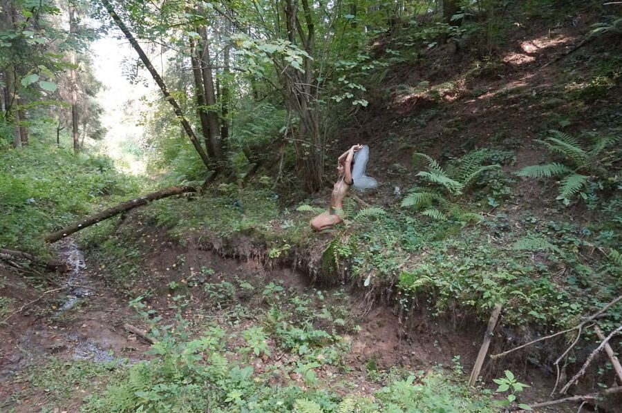 Little Elf in ravine