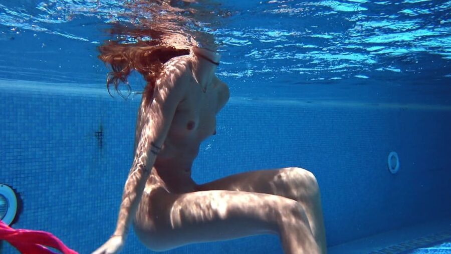 Tiffany Tatum Pt.2 UnderWaterShow Pool Erotics