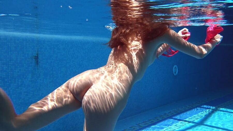 Tiffany Tatum Pt.2 UnderWaterShow Pool Erotics