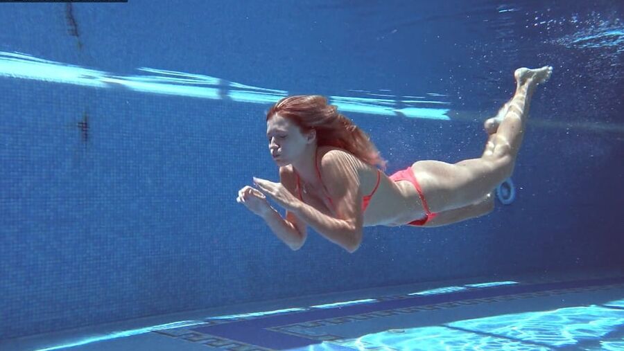 Mary Kalisy Pt.1 Underwater Swimming Pool Erotics