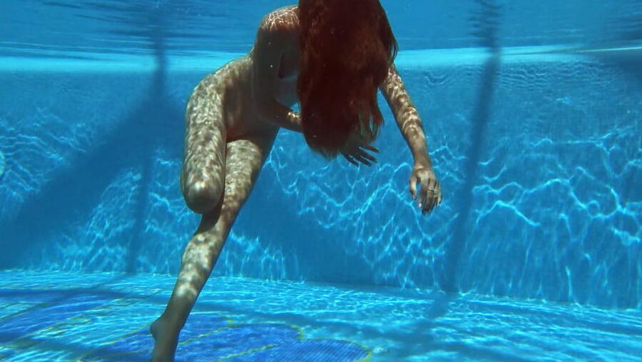 Irina Russaka UnderWaterShow Russian Pornstar