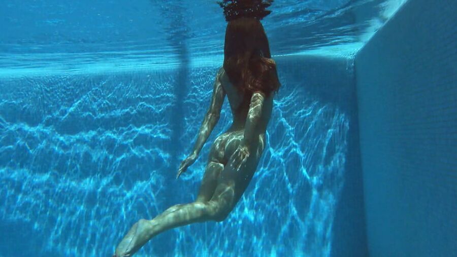 Irina Russaka UnderWaterShow Russian Pornstar