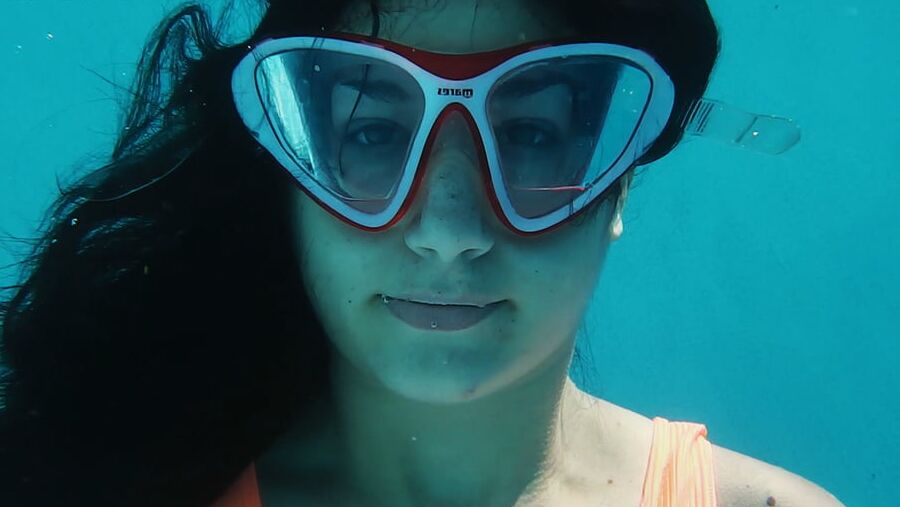 Micha Gantelkina UnderWaterShow Gymnast