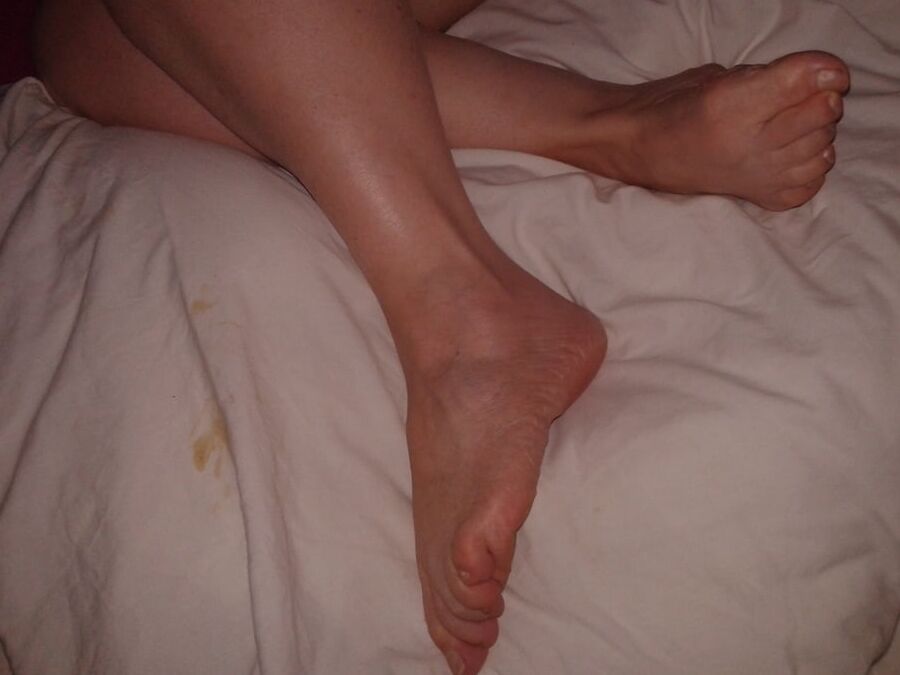 My sexy feet For footjob