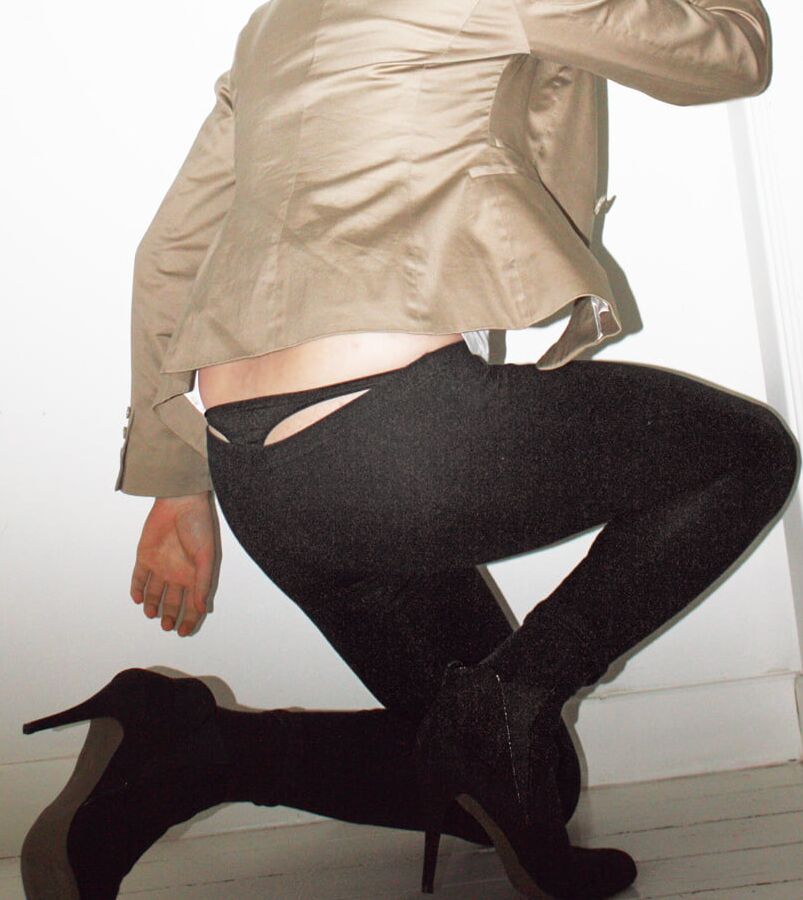 Exposed thongs