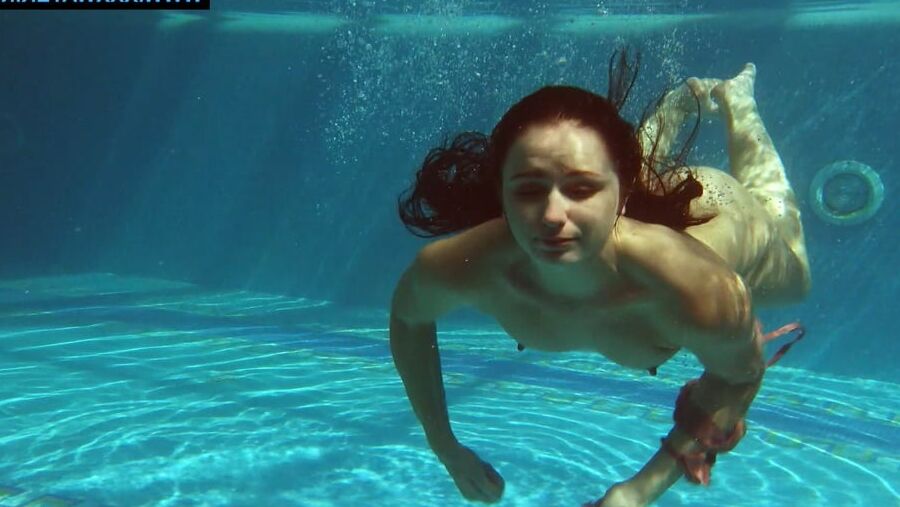 Kittina Clairette Pt.2 UnderWaterShow Pool Erotics