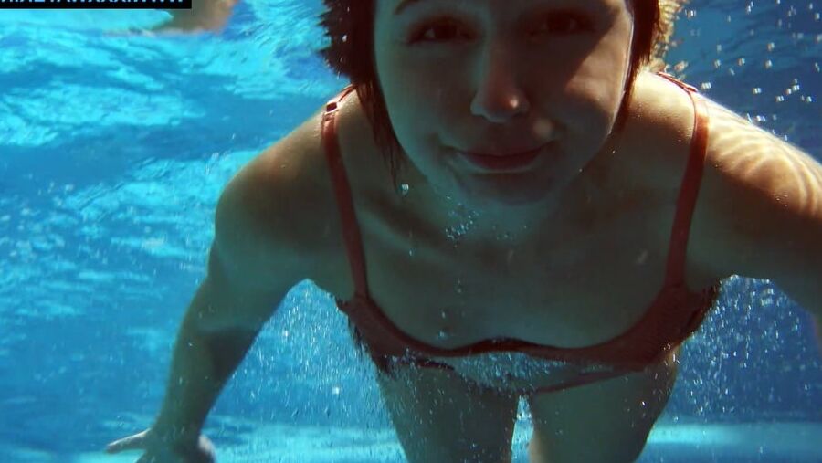 Kittina Clairette Pt.2 UnderWaterShow Pool Erotics