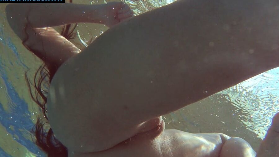 Kittina Clairette Pt.2 UnderWaterShow Pool Erotics