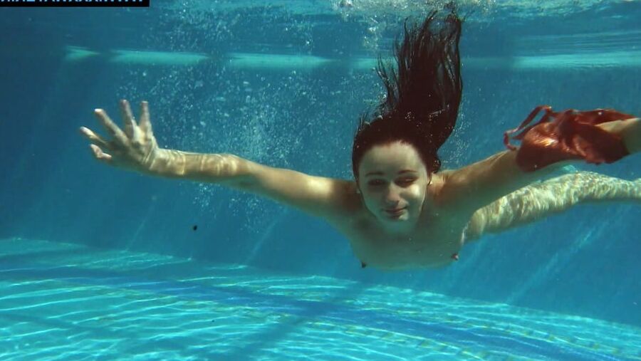 Kittina Clairette Pt.2 UnderWaterShow Pool Erotics