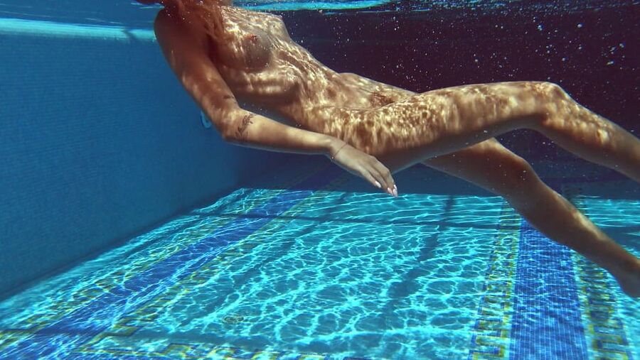 Tiffany Tatum Pt.3 UnderWaterShow Pool Erotics