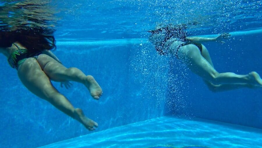 Sheril and Diana Rius Underwater Swimming Pool Erotics