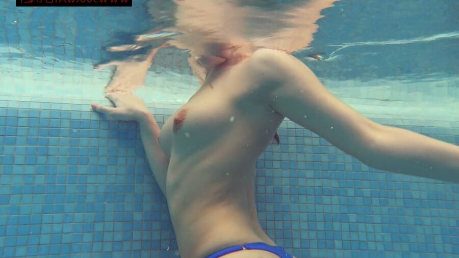 Lina Mercury Pt.1 Underwater Swimming Pool Erotics