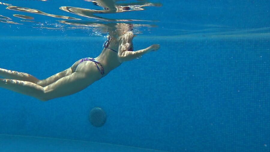 Mary Kalisy Underwater Swimming Pool Erotics
