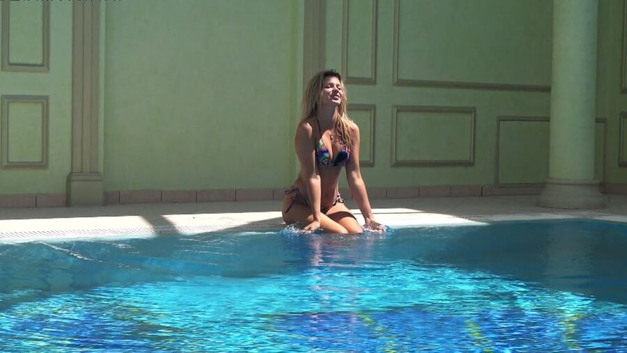 Mary Kalisy Underwater Swimming Pool Erotics