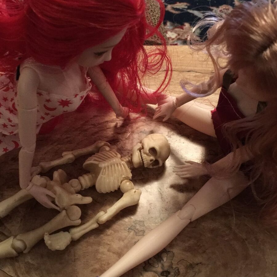 Trixie and the dolls