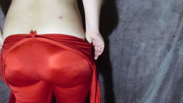 BBW Strips Spandex Catsuit and Shows Tight Asshole and Pussy
