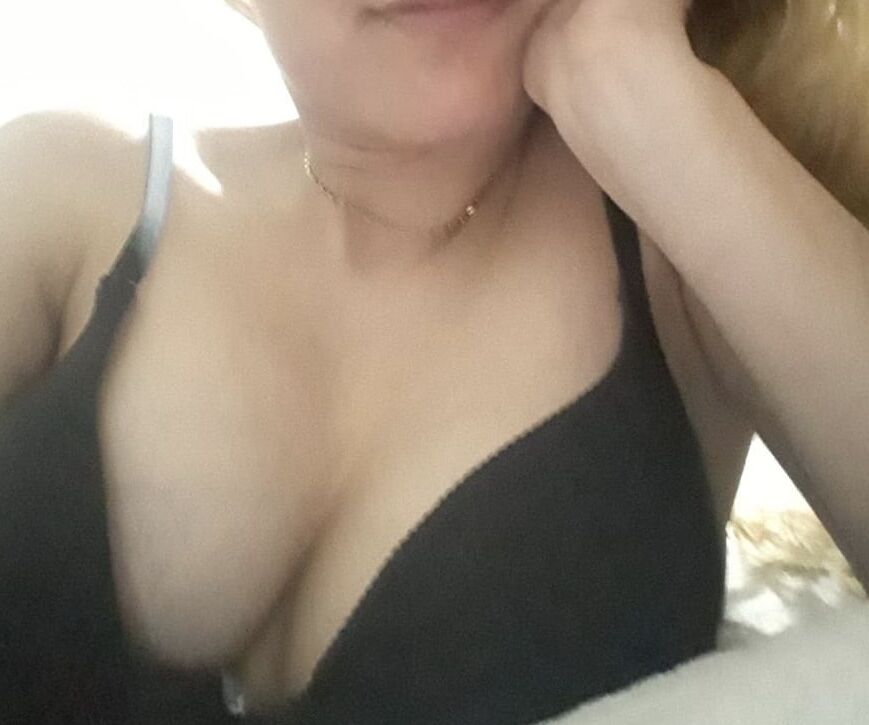 I like to show my ass to be fucked 2