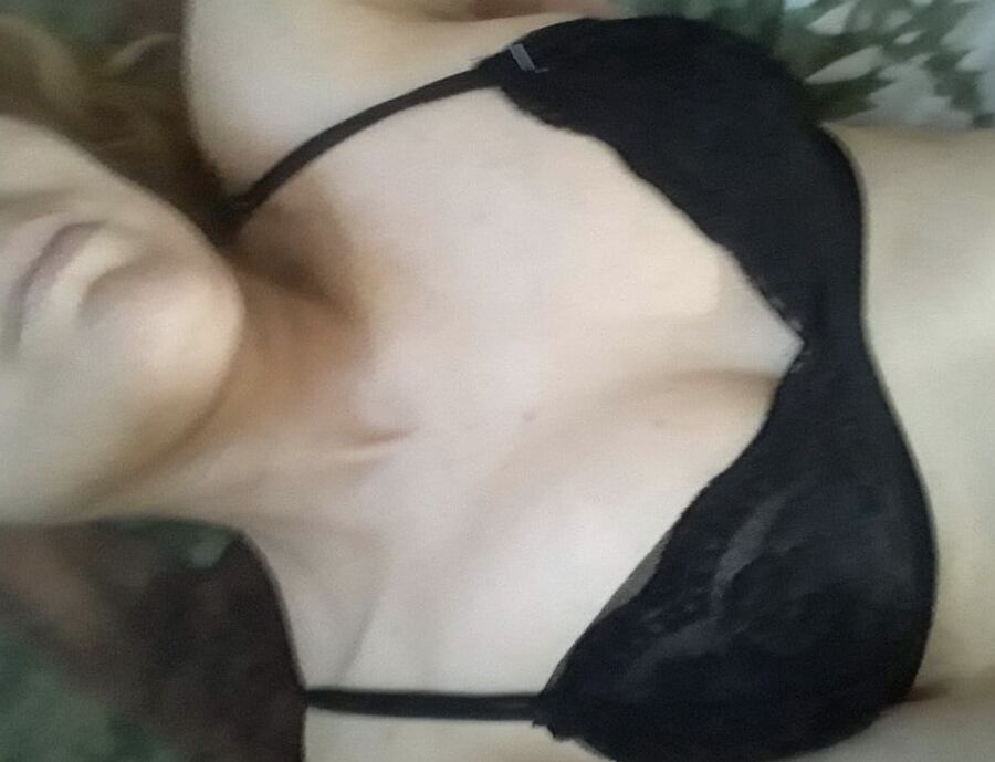 I like to show my ass to be fucked 2