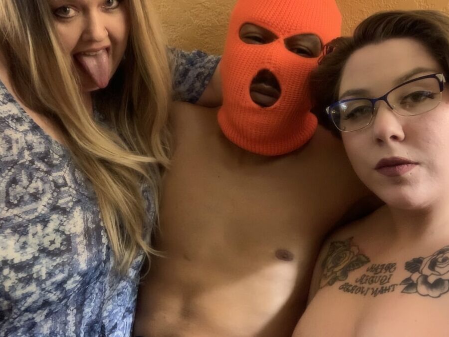 Peach Queenz Ft. Chicago