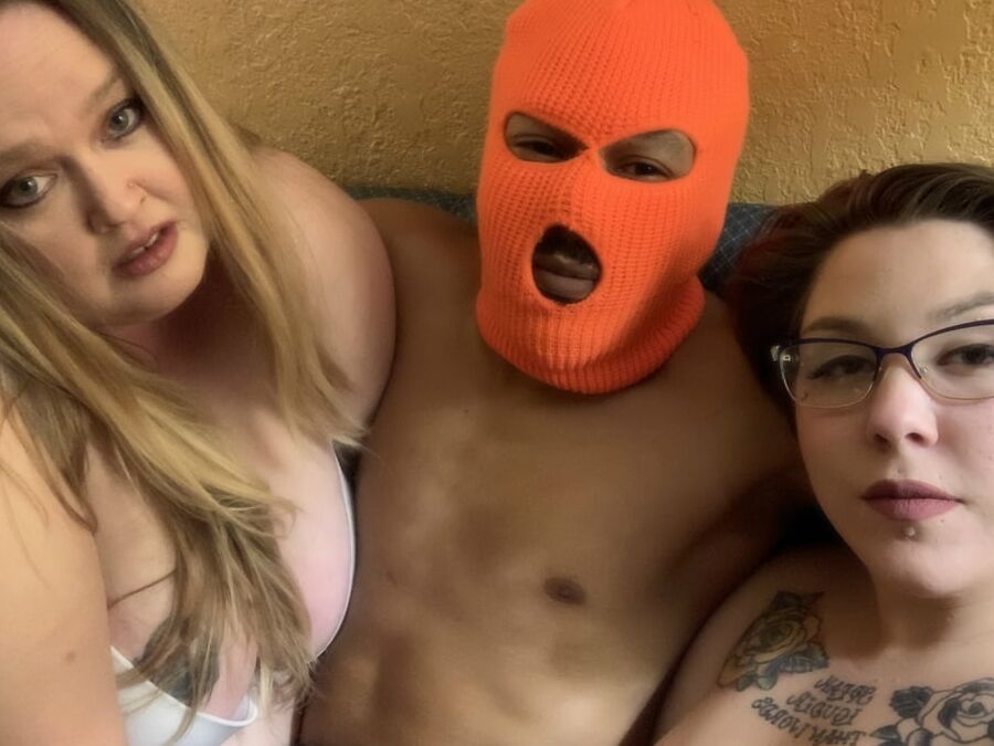Peach Queenz Ft. Chicago