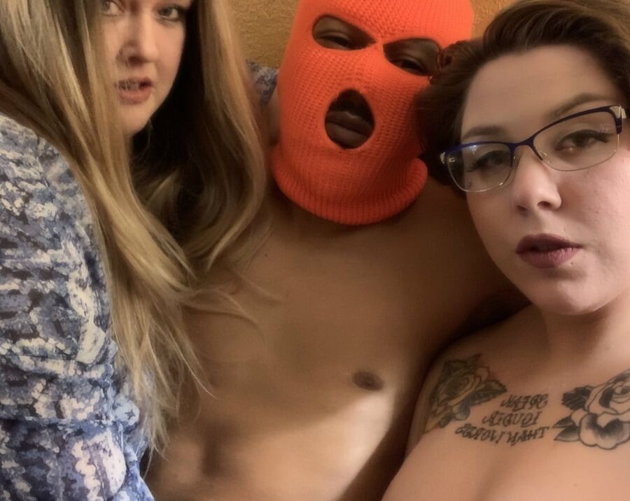 Peach Queenz Ft. Chicago