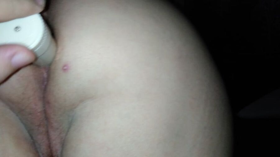 Fat Slag Mum Toy her Ass