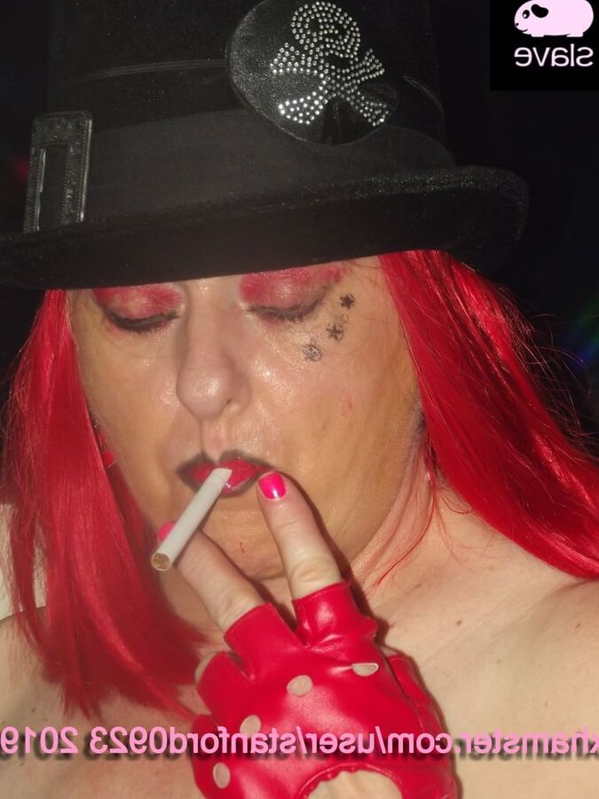 MISTRESS WITH PIGGY SLAVE
