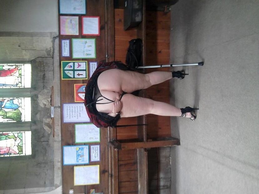 Milf Church Flashing and Sucking