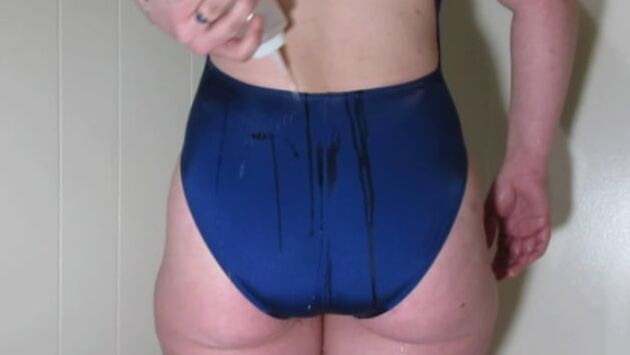 PAWG In One PIece Swimsuit Gets Wet Hot MILF