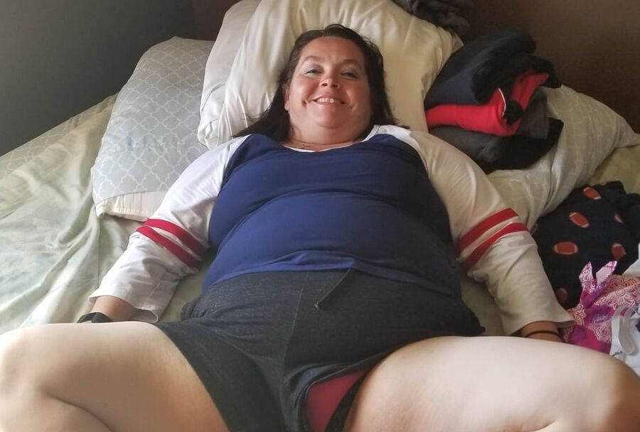 Sexy BBW Couch Booty and Sports Girl