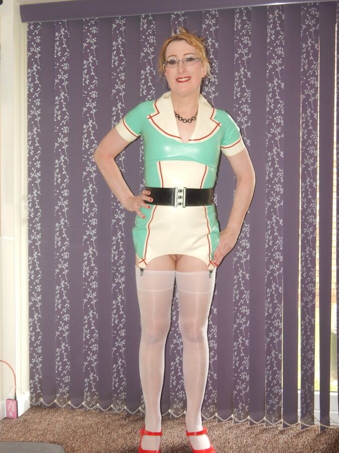 Latex Nurse Lisa Gets Fucked in Ass with Inflatable Dildo