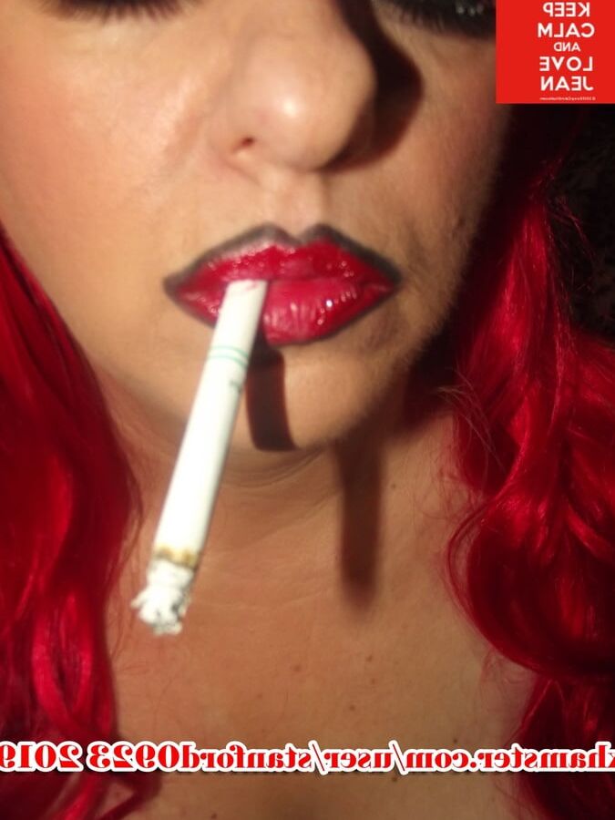 SMOKING SLUT JEAN