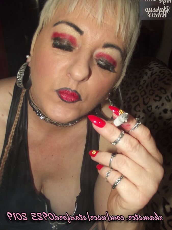 SLUT WIFE 2019
