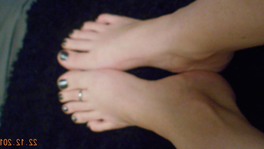 Little Reds secret naughty pics!