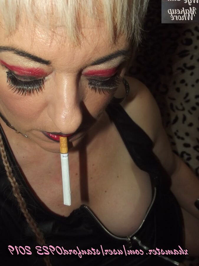 SLUT WIFE 2019