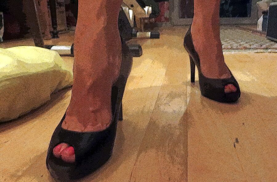 Random pics blue heels of my wife