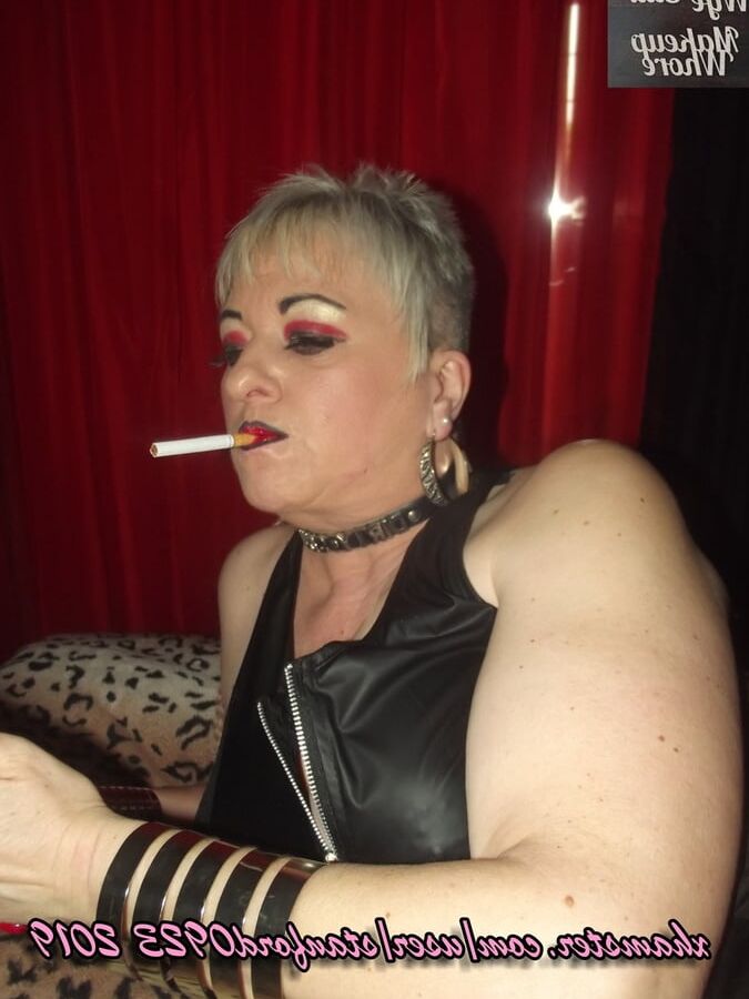 SLUT WIFE 2019