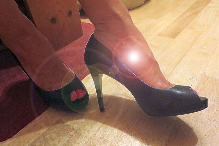 Random pics blue heels of my wife