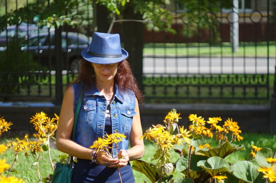 In orange flowers 1