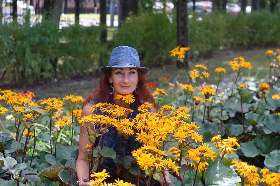 In orange flowers 1
