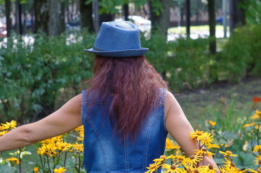 In orange flowers 1